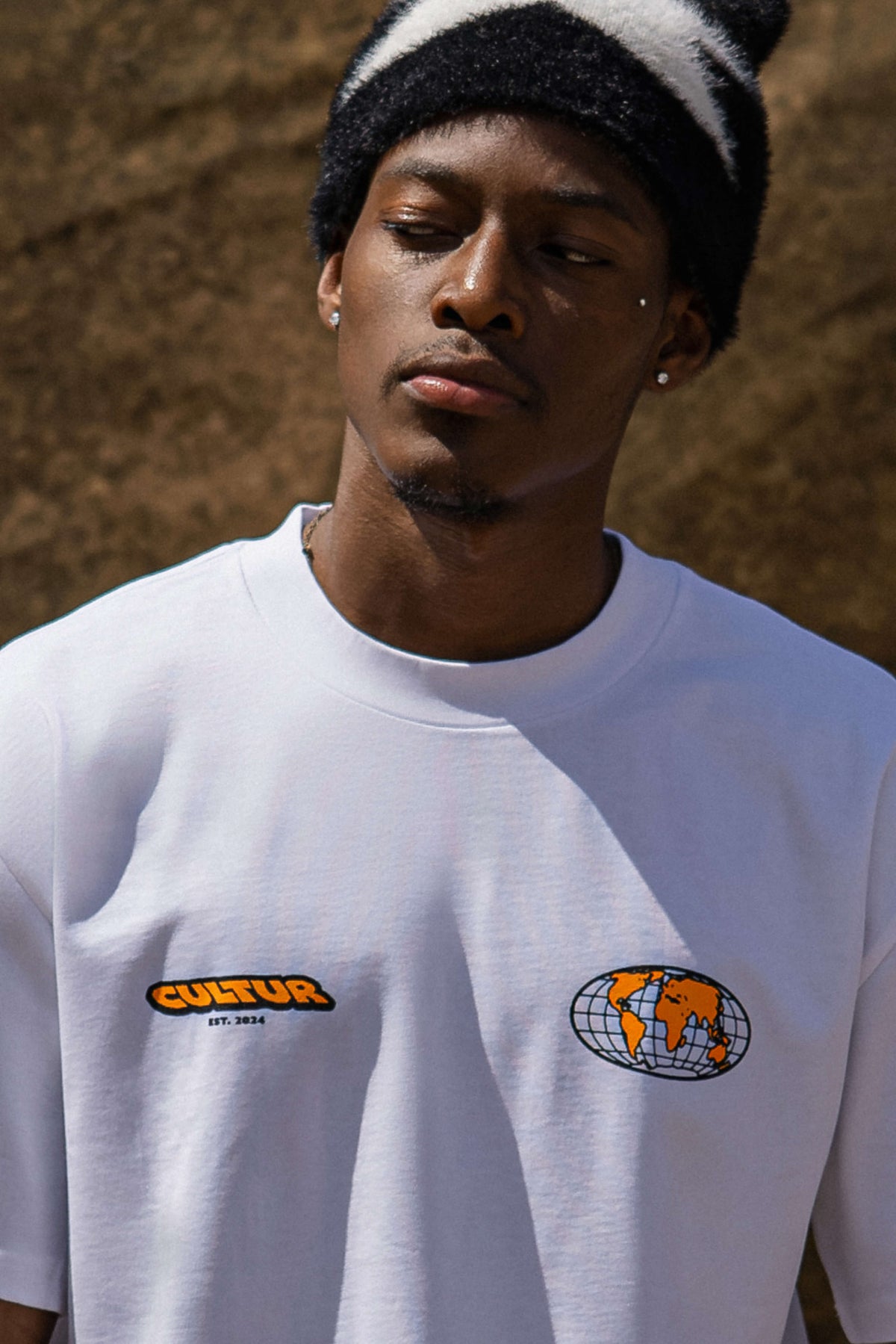 CULTUR Globe Graphic T-Shirt — White